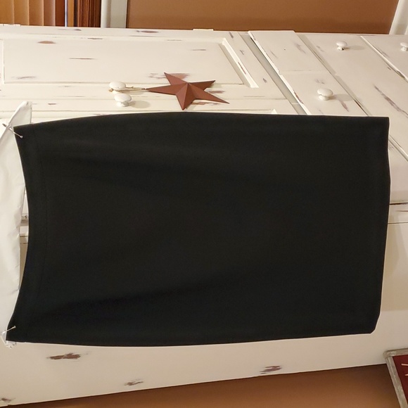 Kasper Blazer and Skirt Set - Picture 6 of 10